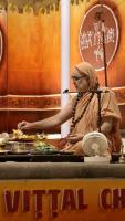 Shri Shiva Pujana by HH Swamiji; Picture courtesy Shri Jaikishan Kandlur